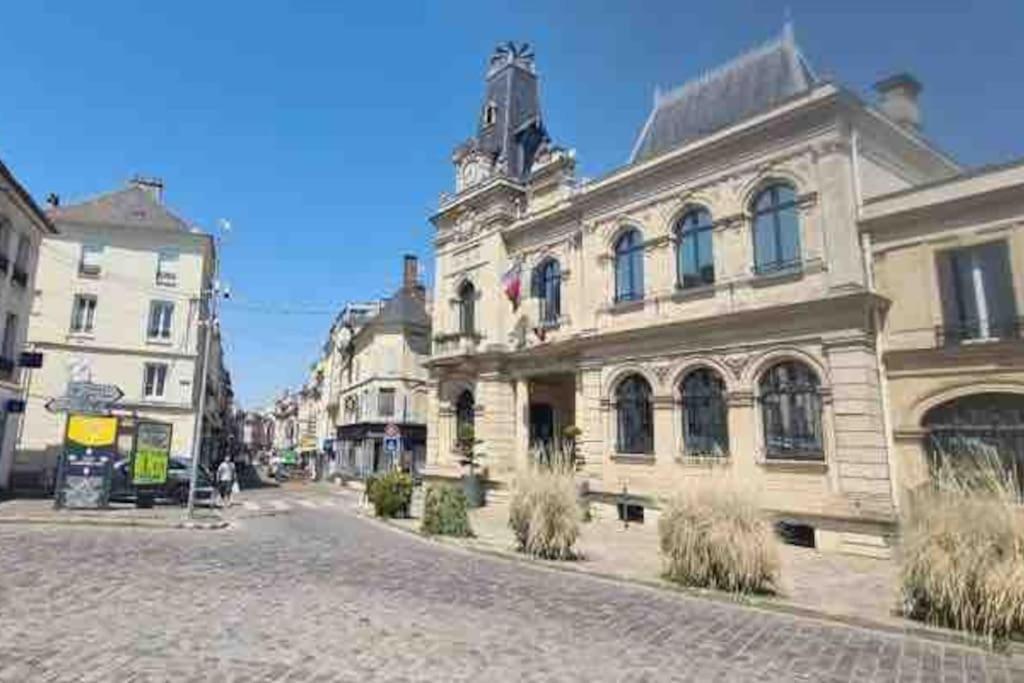 Le Petit Nid A 2 Min Gare / Centre Meulan Meulan-en-Yvelines Exterior foto